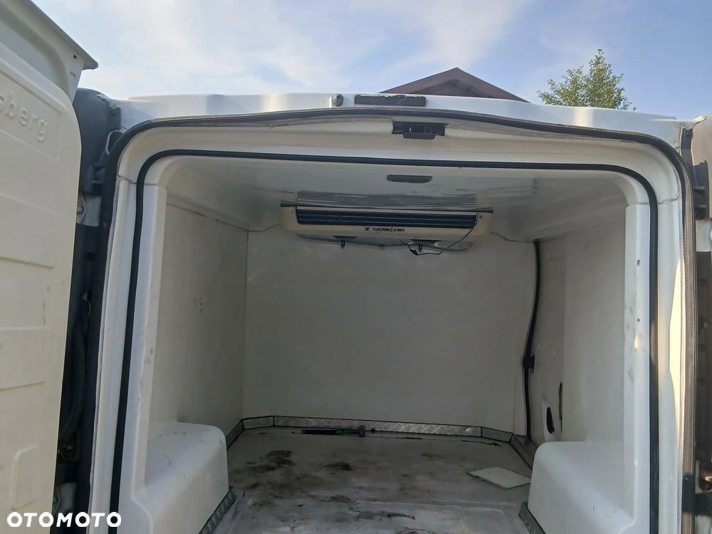 Renault trafic - 5