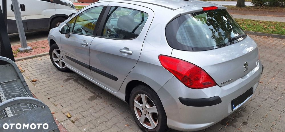 Peugeot 308 - 5
