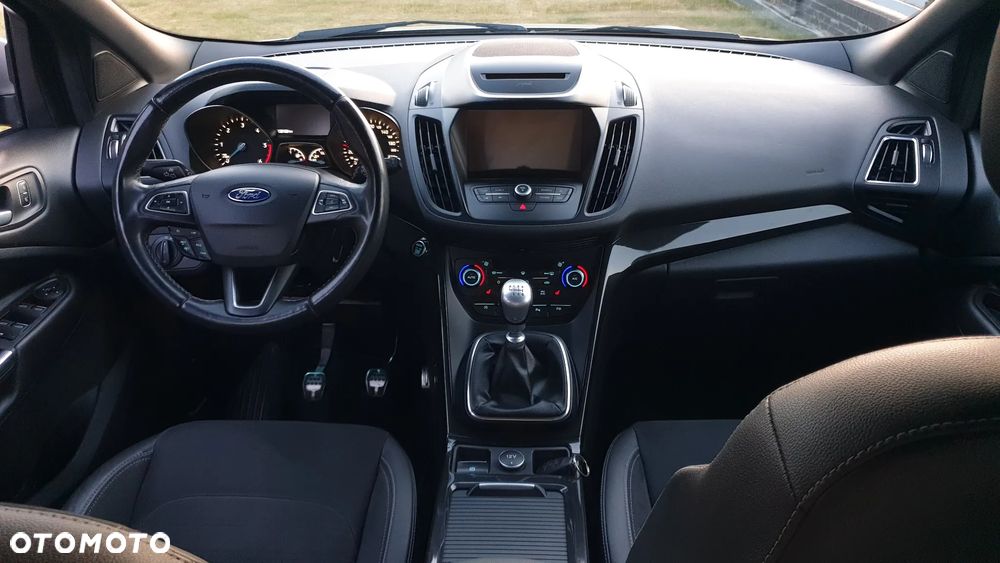 Ford Kuga 2.0 TDCi 2x4 ST-Line - 11