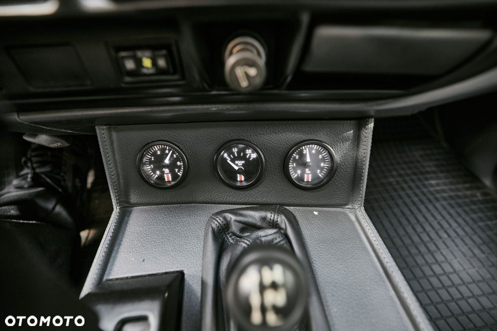 Toyota Land Cruiser - 18