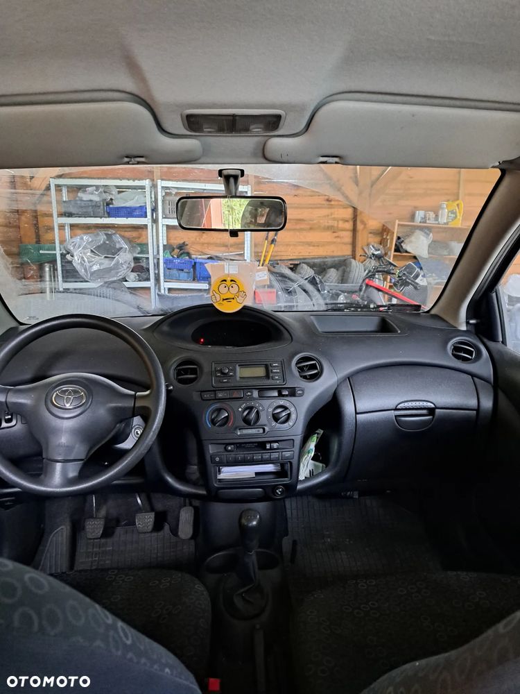 Toyota Yaris 1.3 Sol - 1