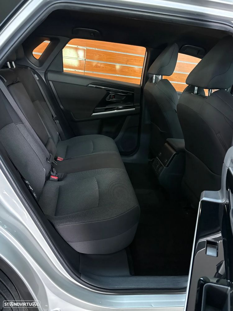 Toyota bZ4X Lounge - 14