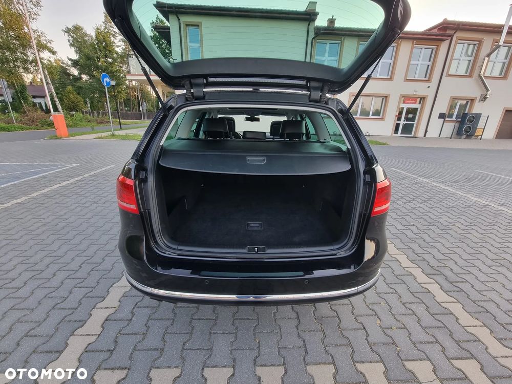 Volkswagen Passat Variant 2.0 TDI 4Motion DSG BlueMotion Tech Exclusive - 17