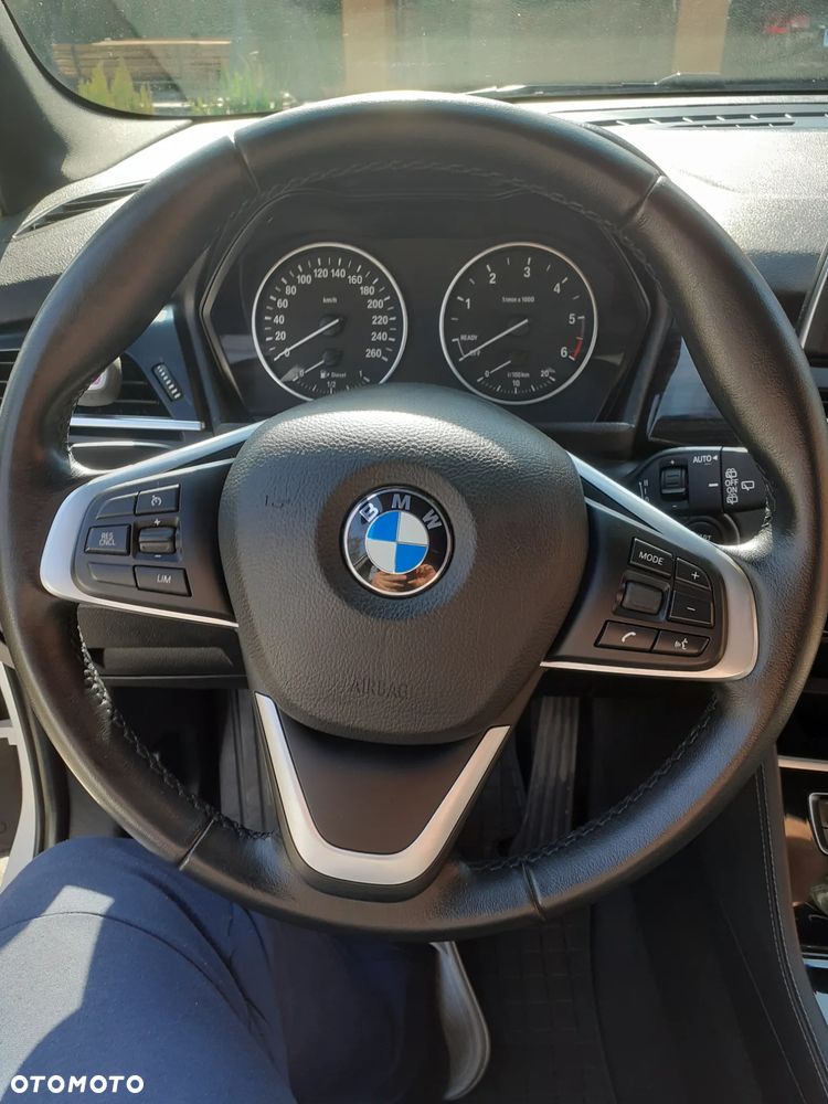 BMW Seria 2 216d Luxury Line - 13