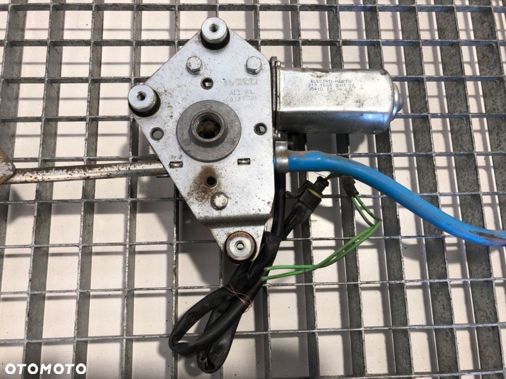 PODNOŚNIK SZYBY LEWY PRZÓD  IVECO STRALIS I 2002 - 2022 AS 260S48 353 kW [480 KM] 6x2/4 2002 - 5