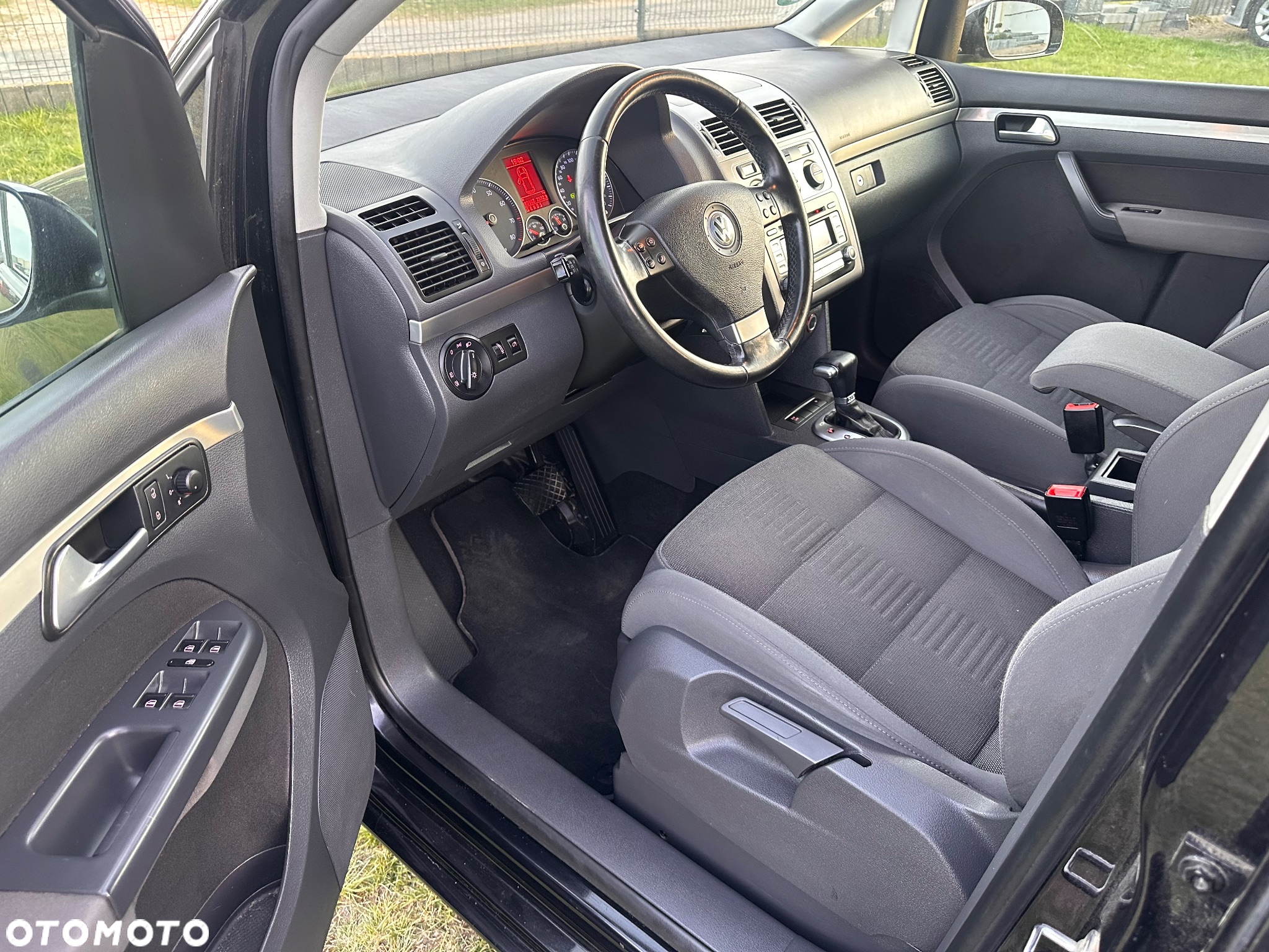Volkswagen Touran 1.4 TSI Highline Perfectline DSG - 10