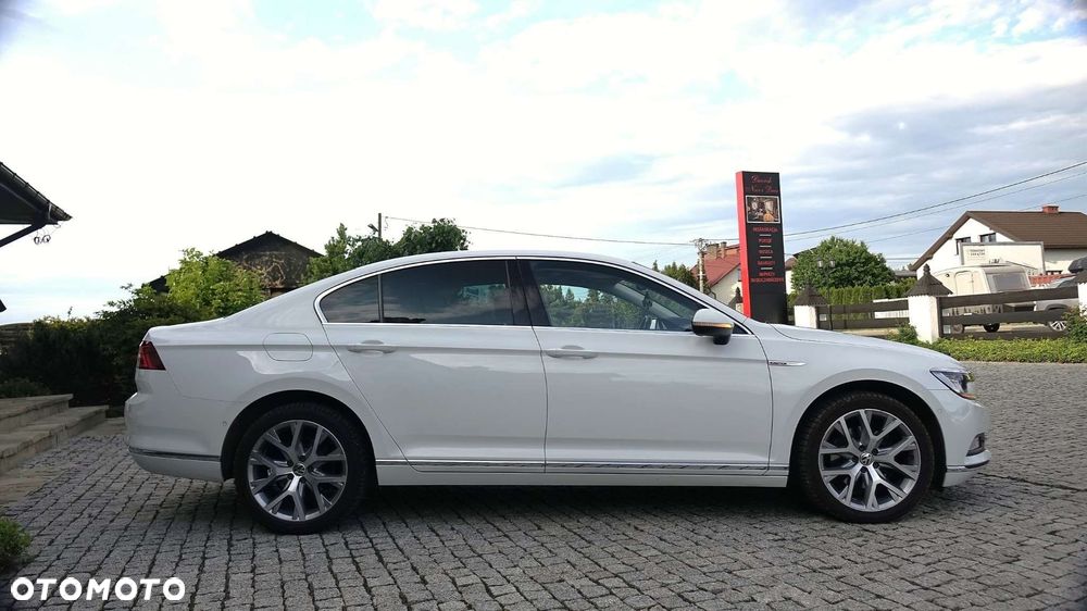 Volkswagen Passat - 16