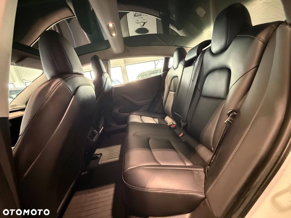 Tesla Model 3 Langstreckenbatterie Allradantrieb Dual Motor Performance - 6