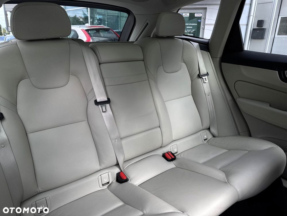 Volvo XC 60 - 26