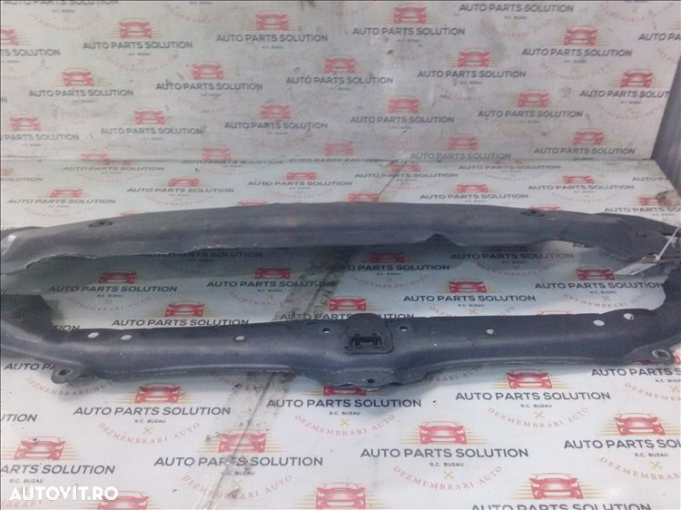 traverse superioare radiatoare bmw e60 3.0 d an fabr. 2009 - 1