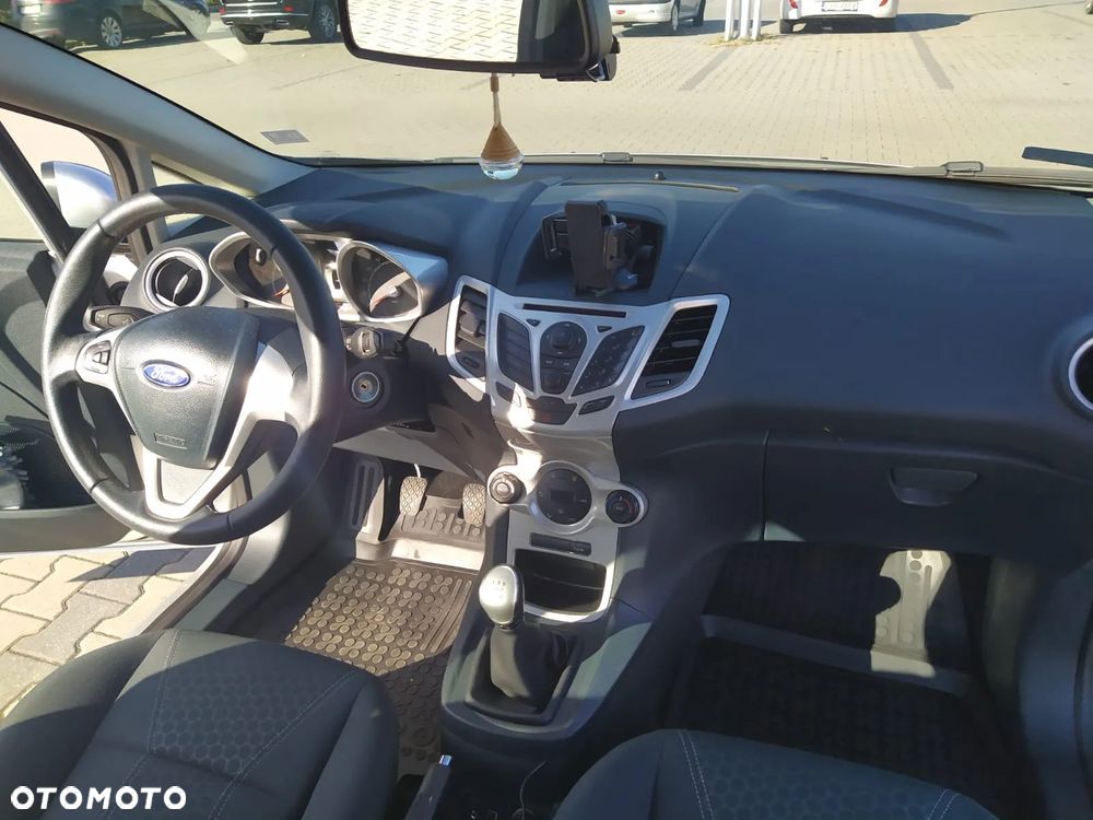 Ford Fiesta 1.4 Titanium - 11