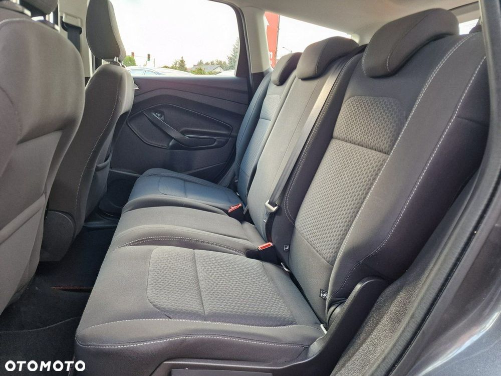 Ford Kuga 1.5 EcoBoost 2x4 Cool & Connect - 17