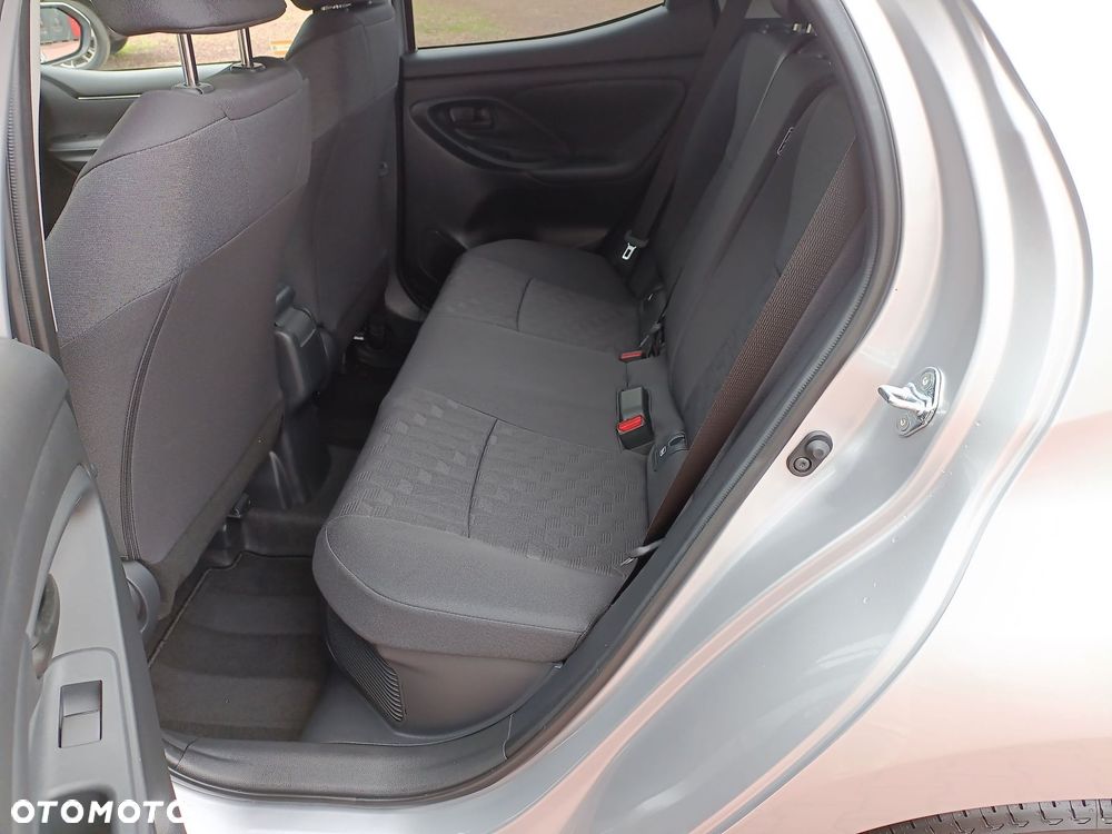 Toyota Yaris Hybrid 1.5 Style - 11