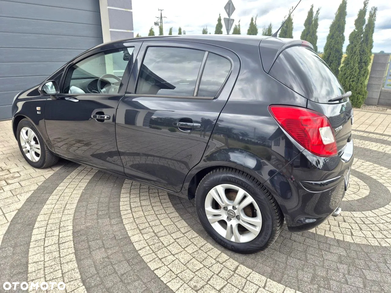 Opel Corsa 1.4 16V 150 Jahre - 10