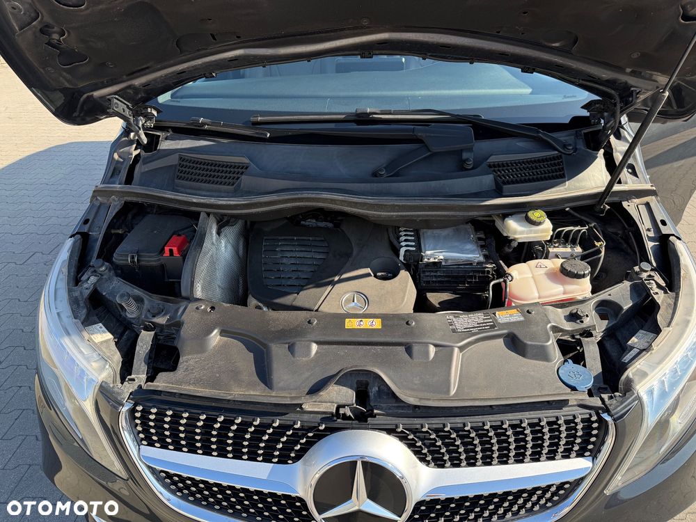 Mercedes-Benz Klasa V 300 d 4-Matic Exclusive 9G-Tronic (d³ugi) - 13