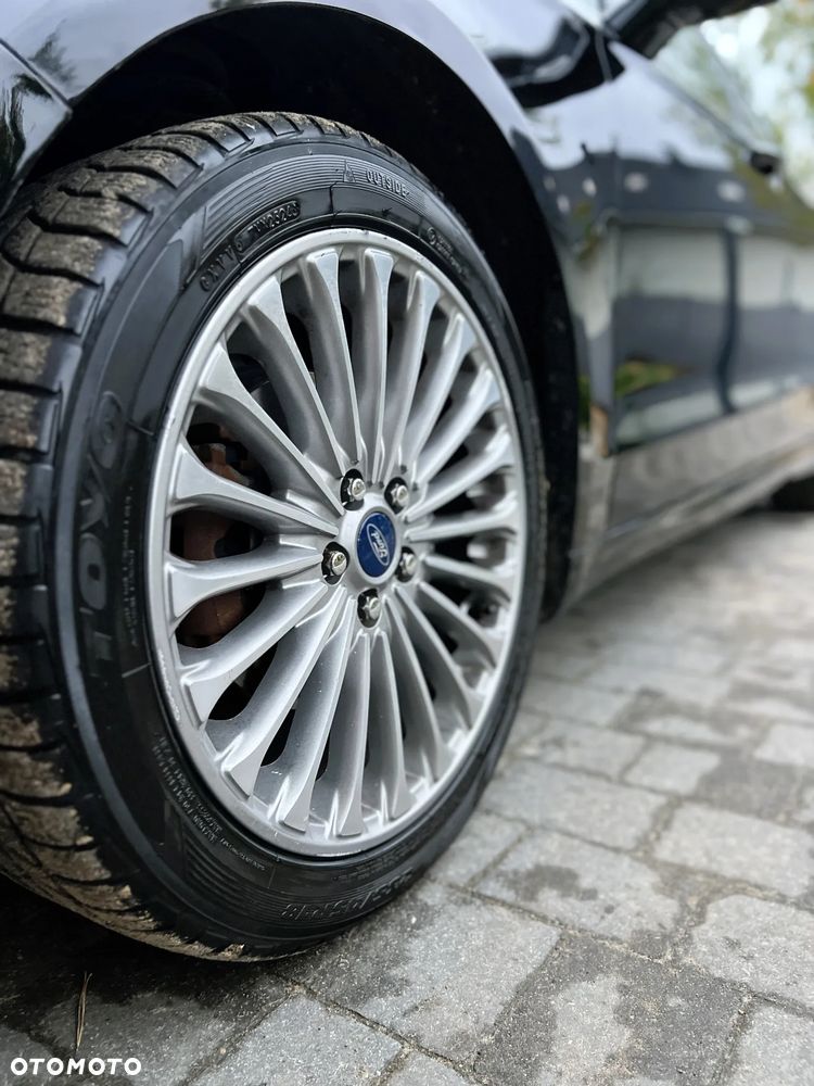 Ford Fusion 2.0 EcoBoost Titanium - 34