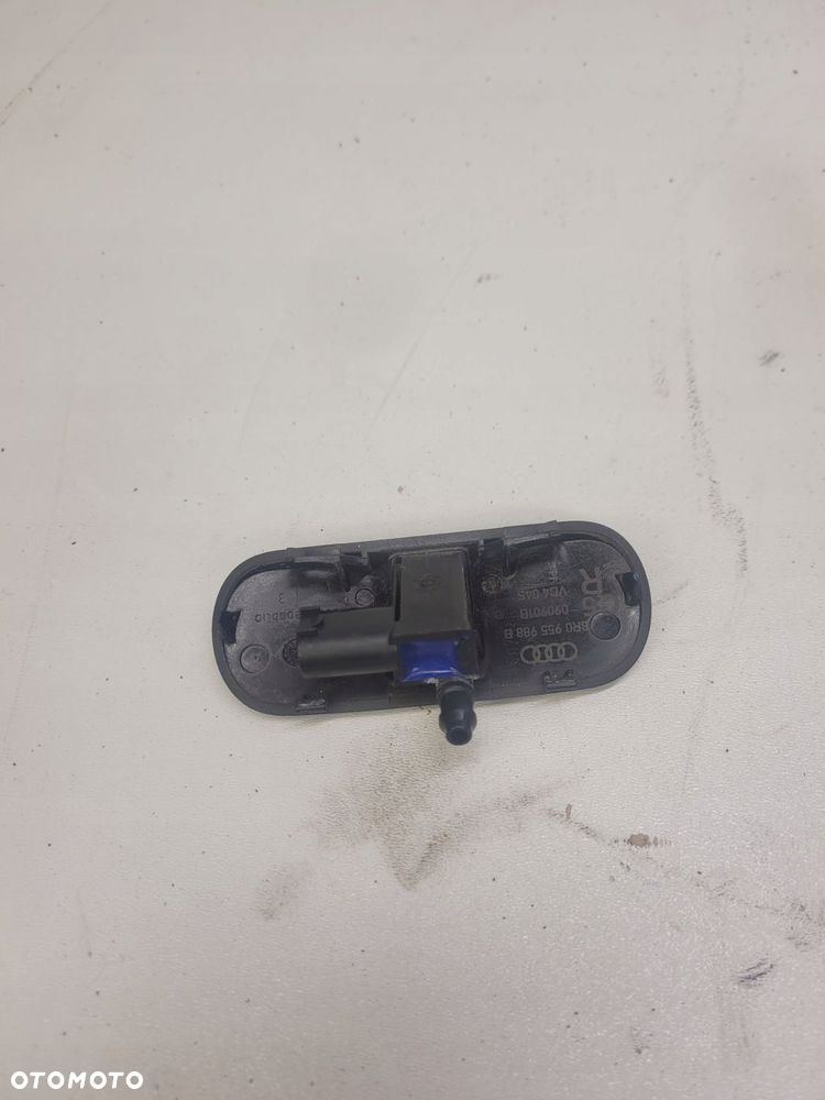 DYSZA SPRYSKIWACZA SPRYSK PRAWA AUDI Q5 8R0955988B - 3