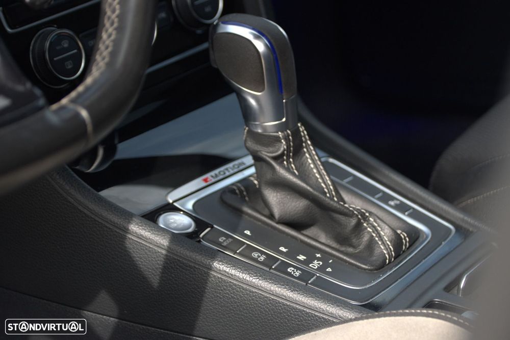 VW Golf 2.0 TSI R DSG - 8