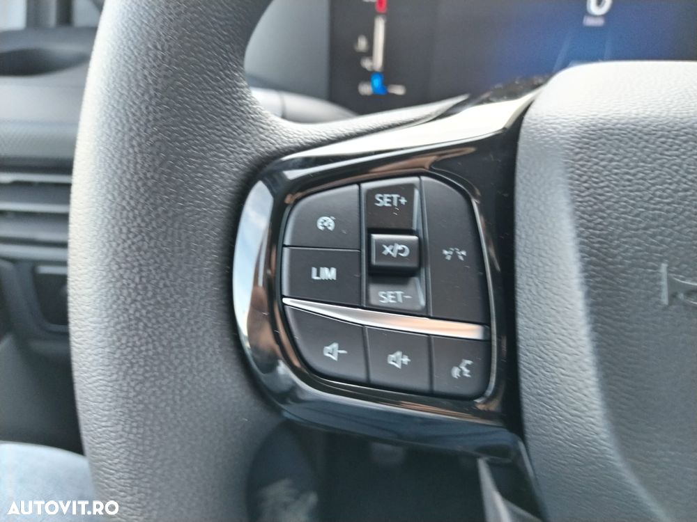 Ford TRANSIT CUSTOM VAN 6.8 mc - 7