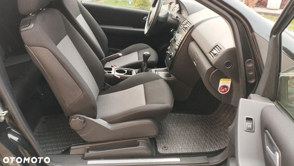 Mercedes-Benz Klasa A 150 Classic Polar Star - 15