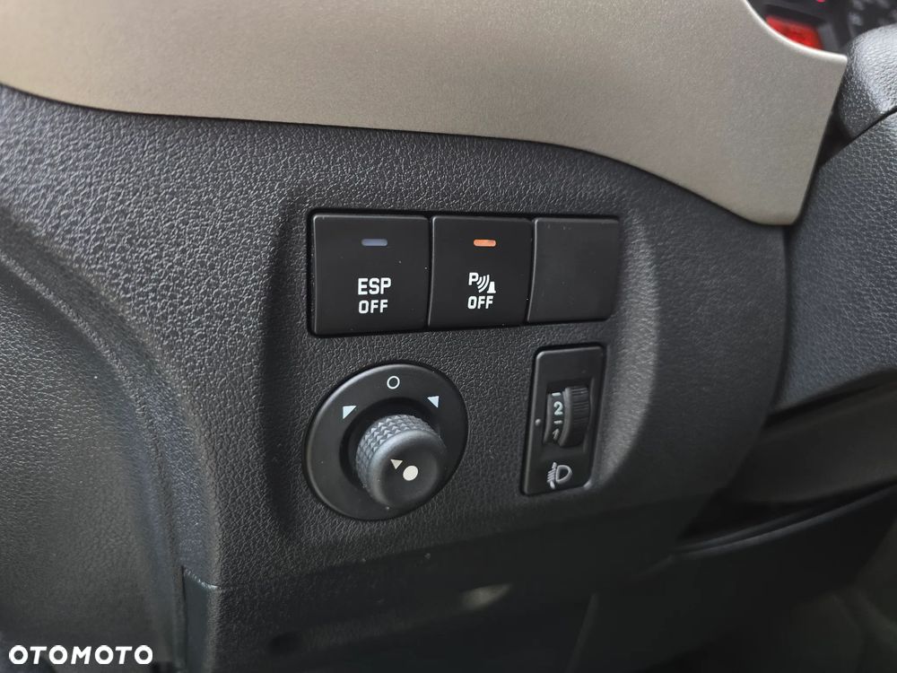 Peugeot Partner Tepee HDi FAP 115 Family - 28