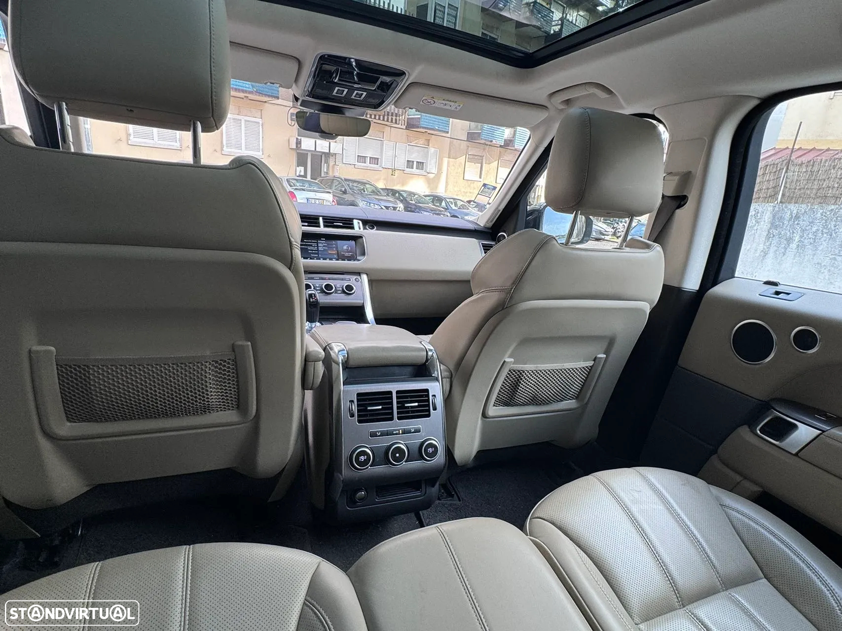 Land Rover Range Rover Sport 3.0 TDV6 HSE - 9