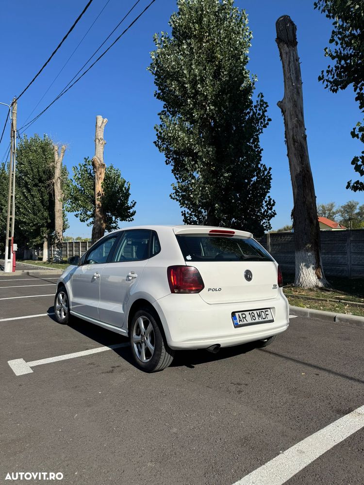 Volkswagen Polo 1.6 TDI DPF Trendline BlueMotion Technology - 4