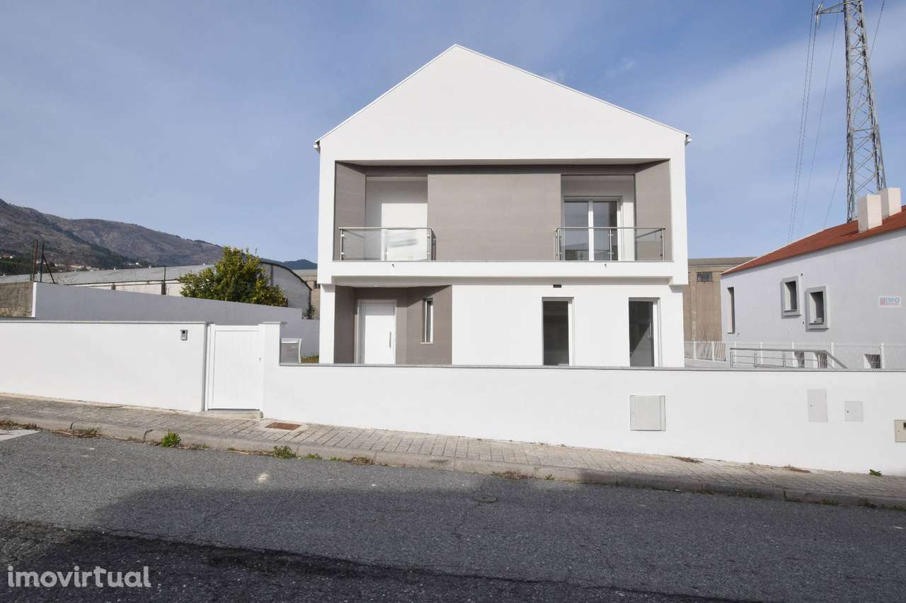 Moradia Isolada V4 - NOVA - Covilhã - Grande imagem: 2/56