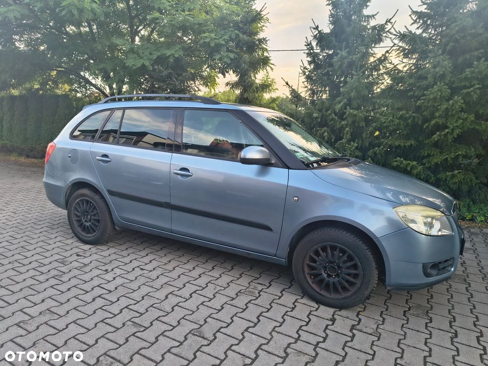 Skoda Fabia 1.6 16V Joy - 2