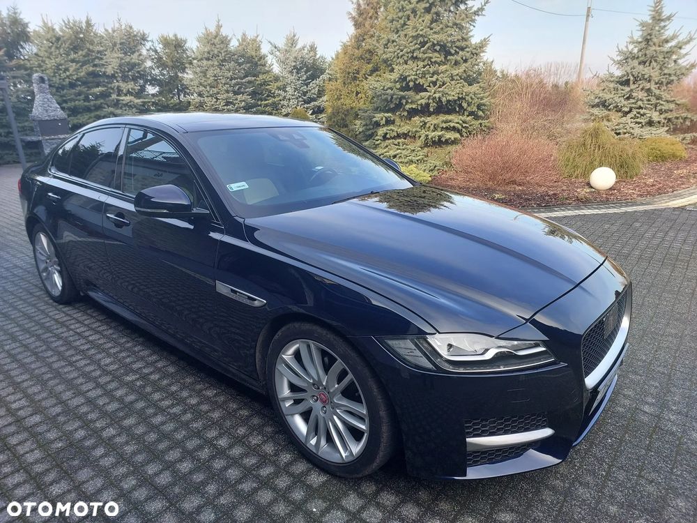 Jaguar XF 2.0 i4D AWD Prestige - 2