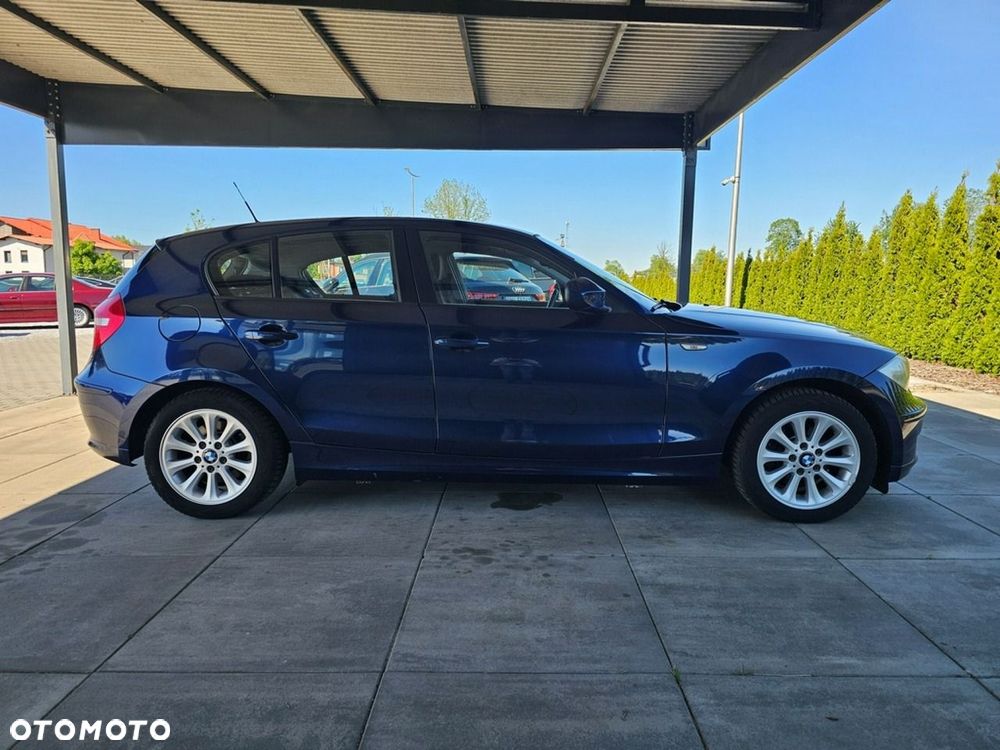 BMW Seria 1 120i - 10
