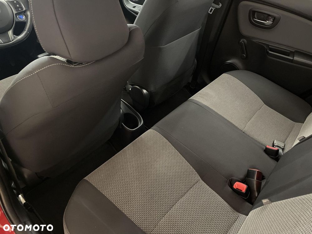 Toyota Yaris Hybrid 100 Premium - 11