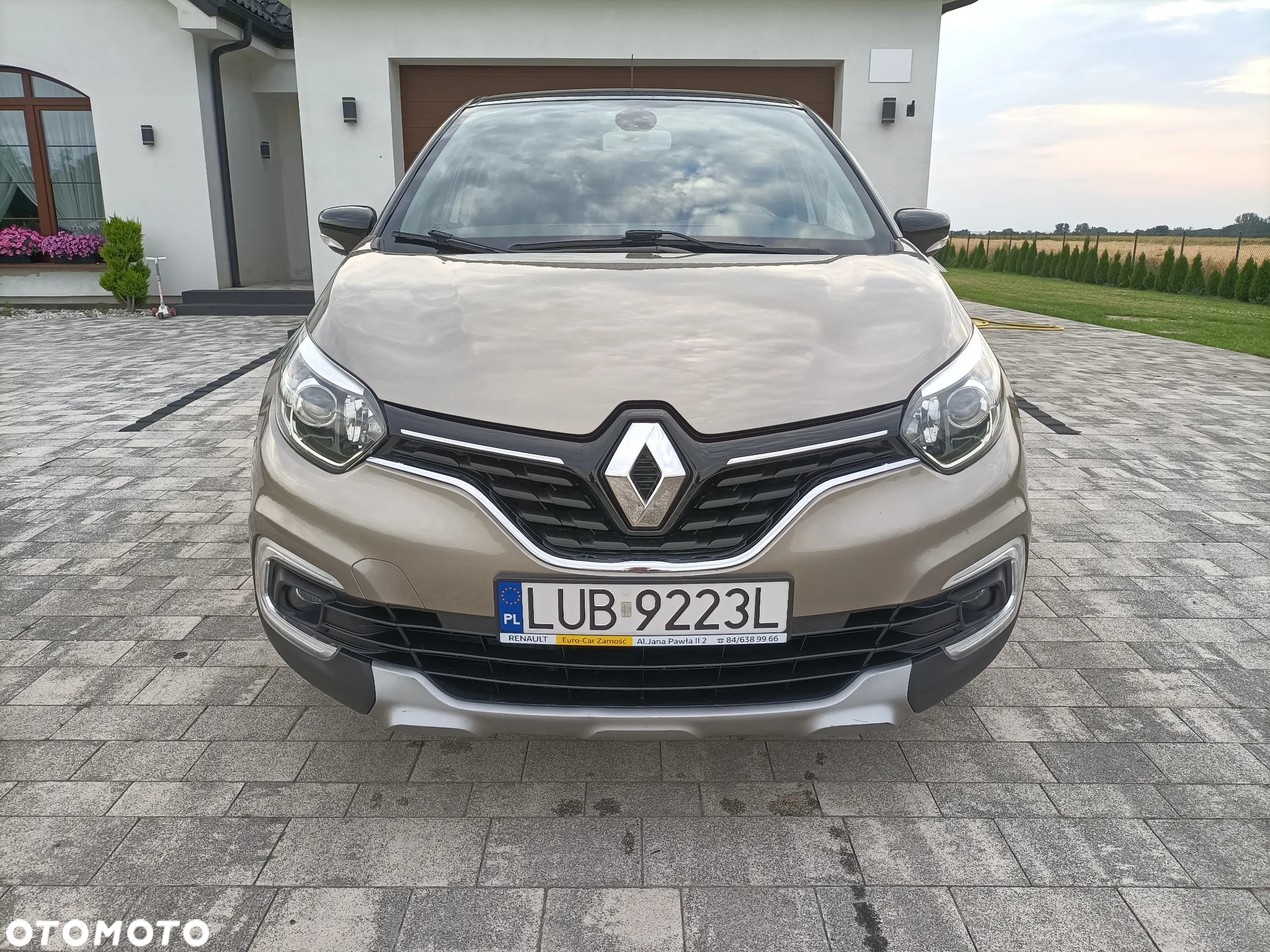 Renault Captur - 17