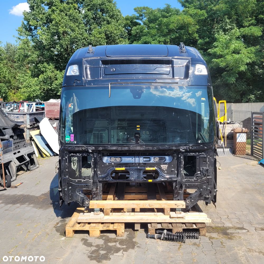 KABINA VOLVO FH4 FH5 XL 2023R - 2