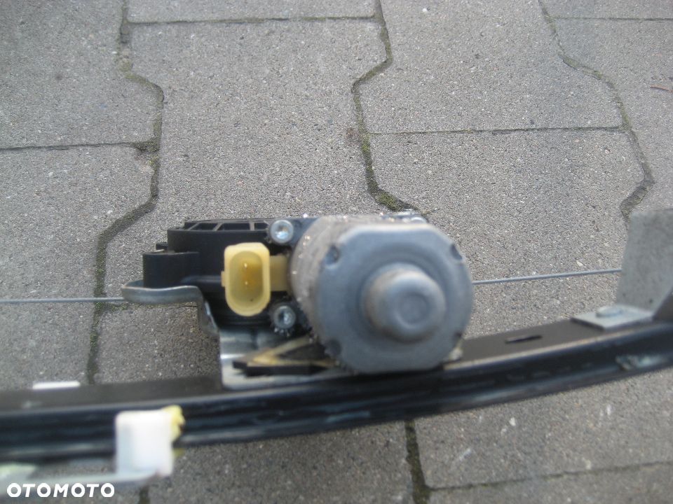 volvo xc90 03-14r podnośnik szyby tył prawy silnik 2pin - 3