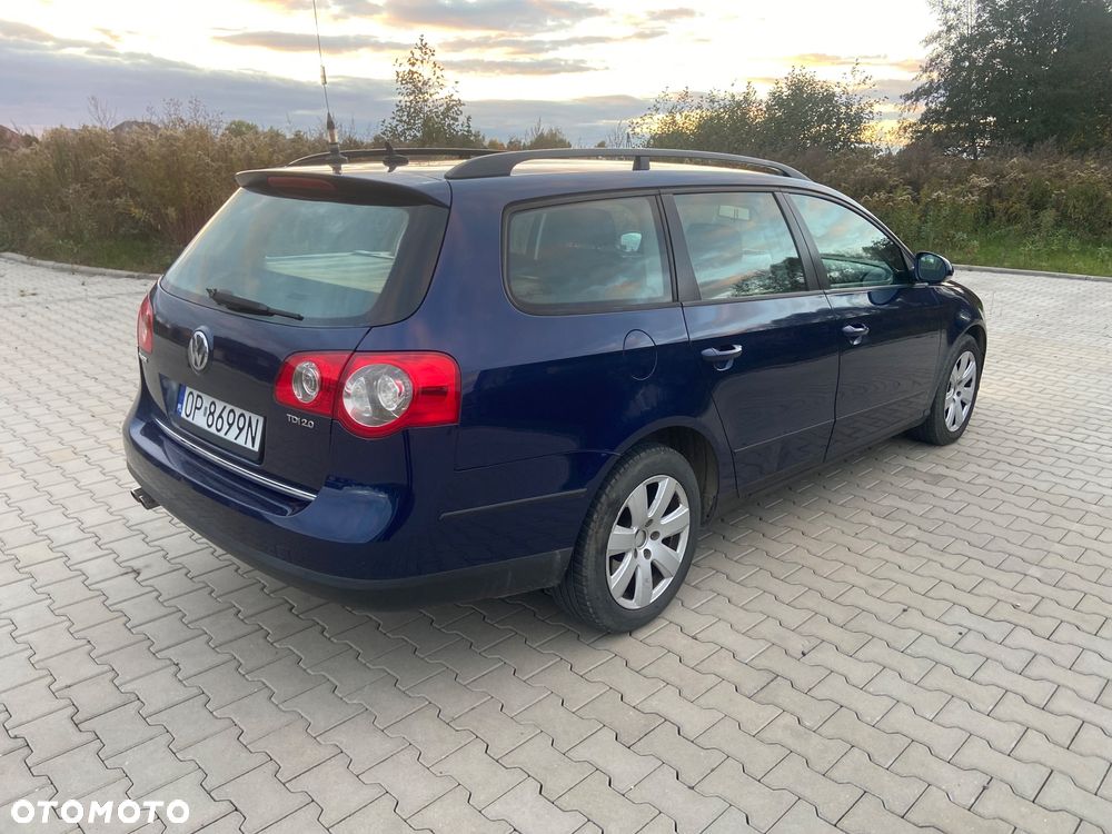 Volkswagen Passat 1.9 TDI Comfortline - 3