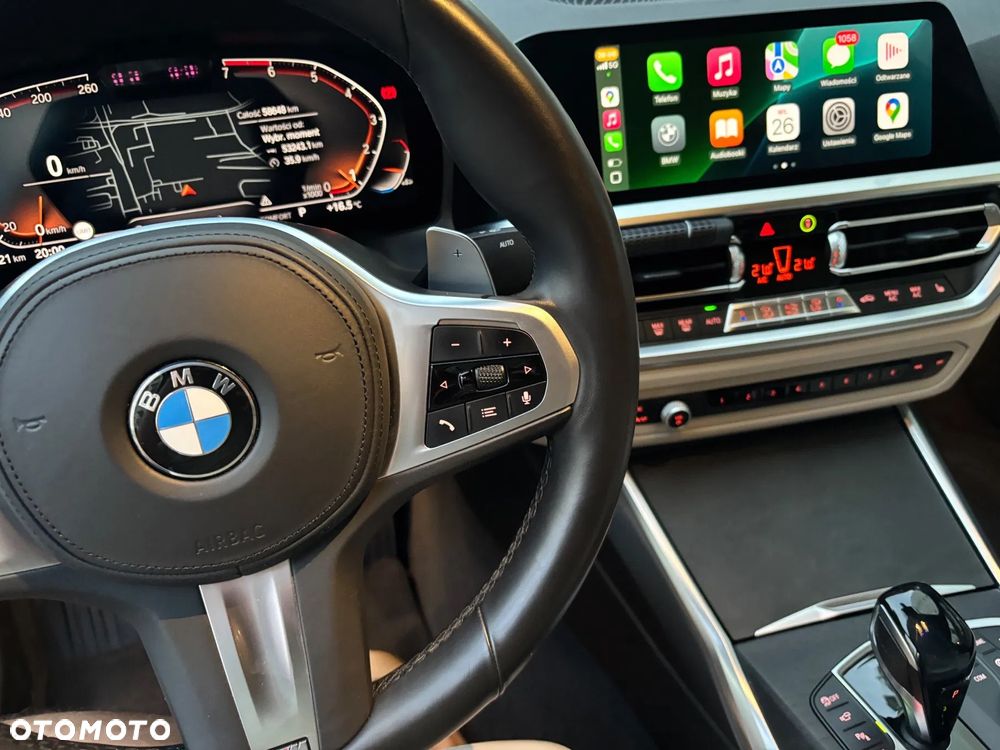 BMW Seria 3 320i M Sport - 9