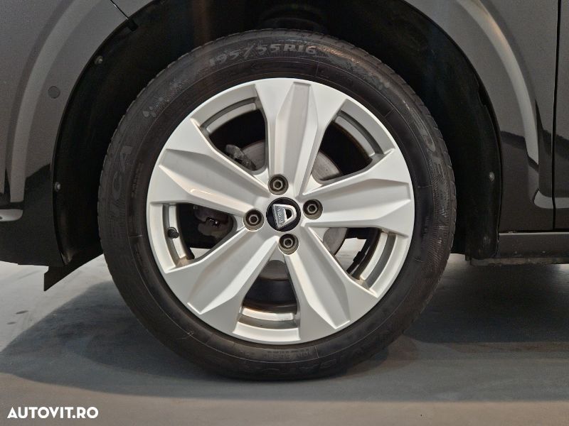 Dacia Logan TCe 90 CVT Comfort - 6