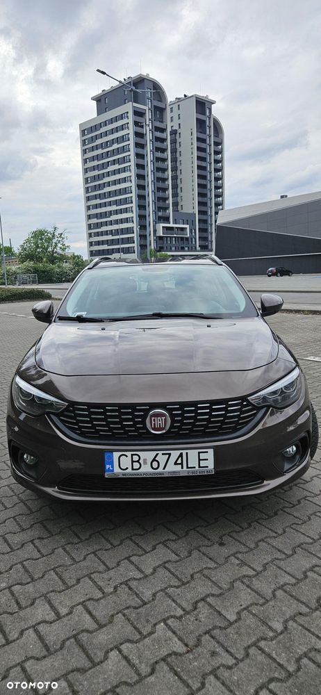 Fiat Tipo 1.4 16v Lounge EU6d - 17