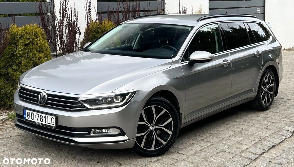 Volkswagen Passat 1.8 TSI BMT Comfortline - 1