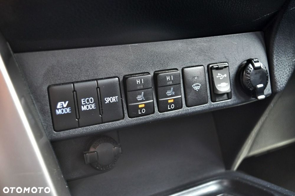 Toyota RAV4 - 30