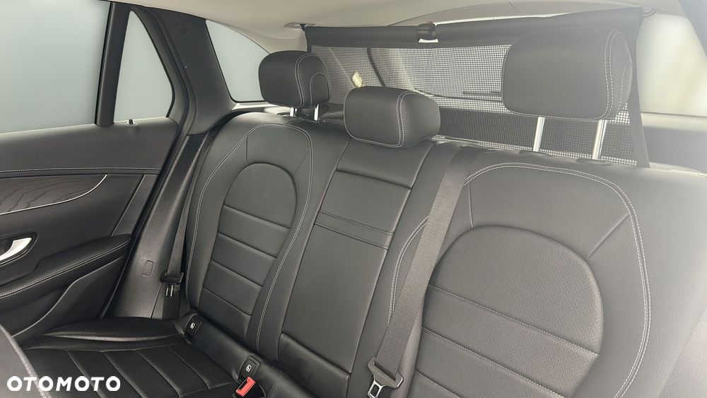 Mercedes-Benz GLC 300 de 4-Matic Business Edition - 13