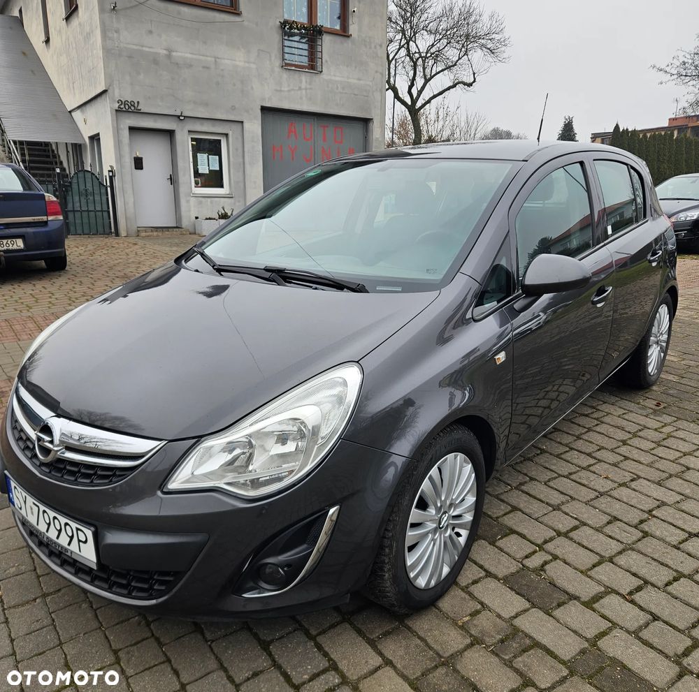 Opel Corsa 1.2 16V Cosmo - 1