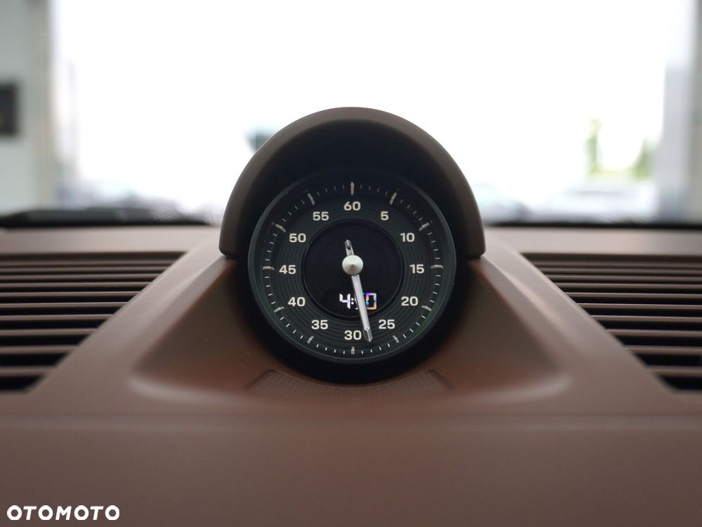 Porsche 911 Carrera S - 28