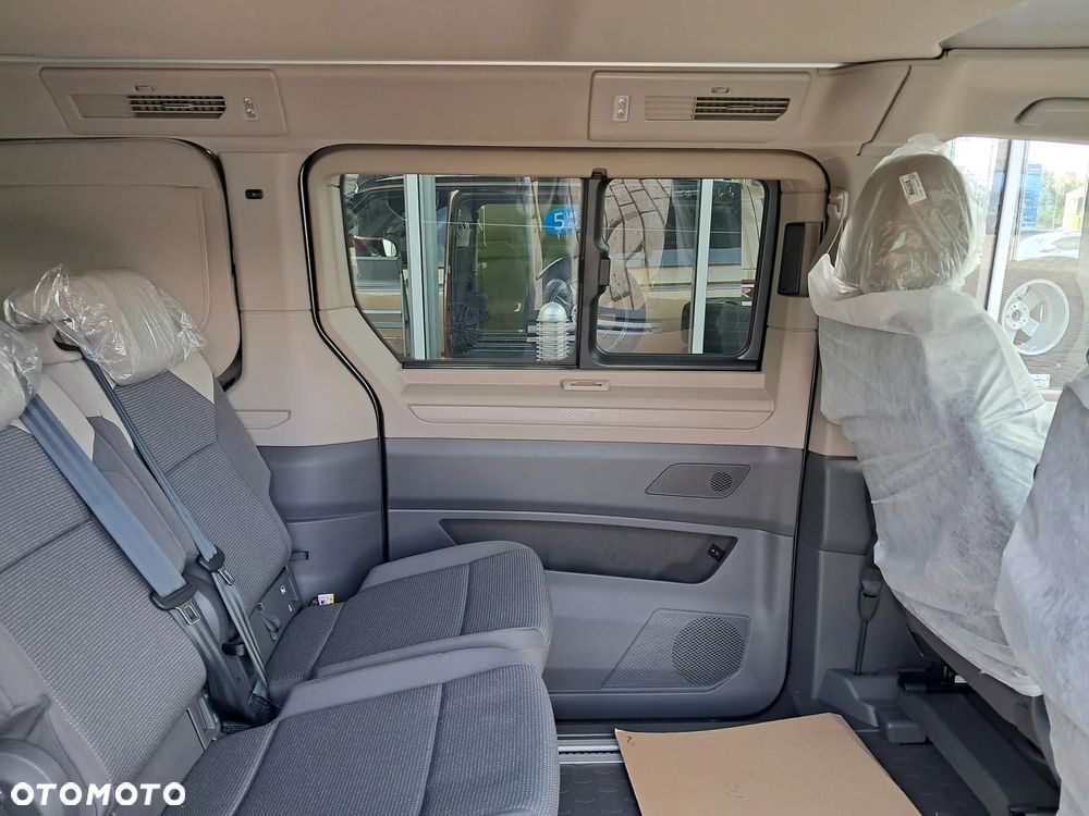 Volkswagen Multivan - 11