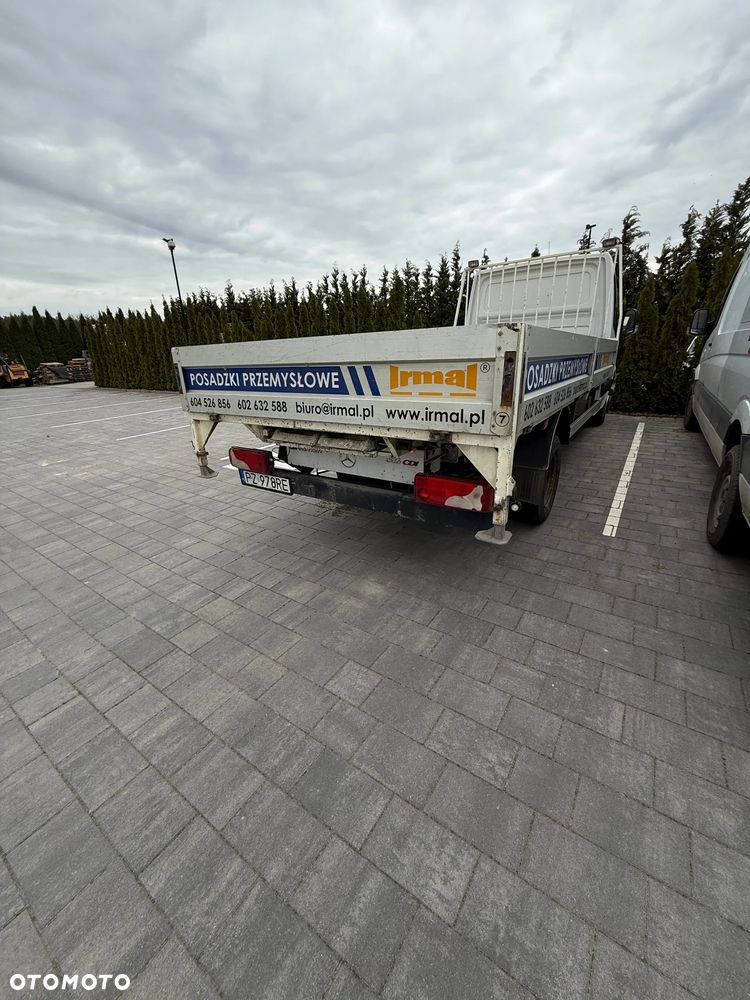 Mercedes-Benz Sprinter - 3