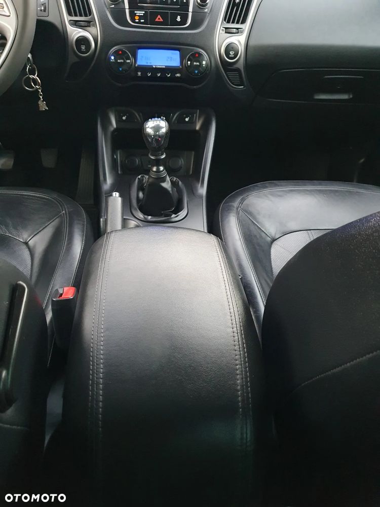 Hyundai ix35 1.7 CRDi Premium 2WD - 17
