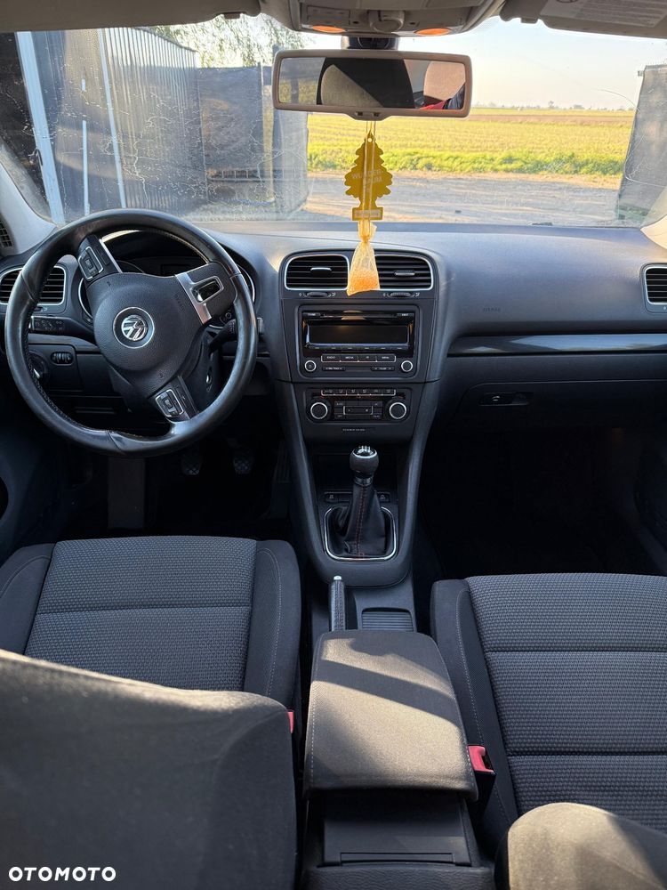 Volkswagen Golf 2.0 TDI DPF BlueMotion Technology Comfortline - 19