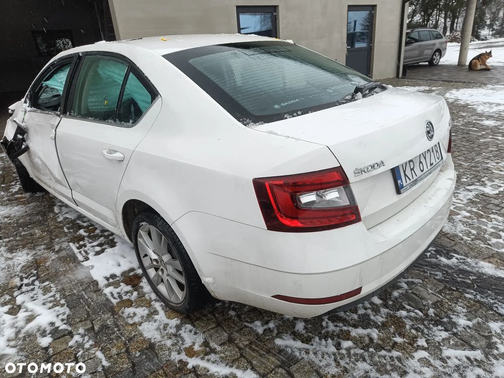 Skoda Octavia 2.0 TDI Style DSG - 8