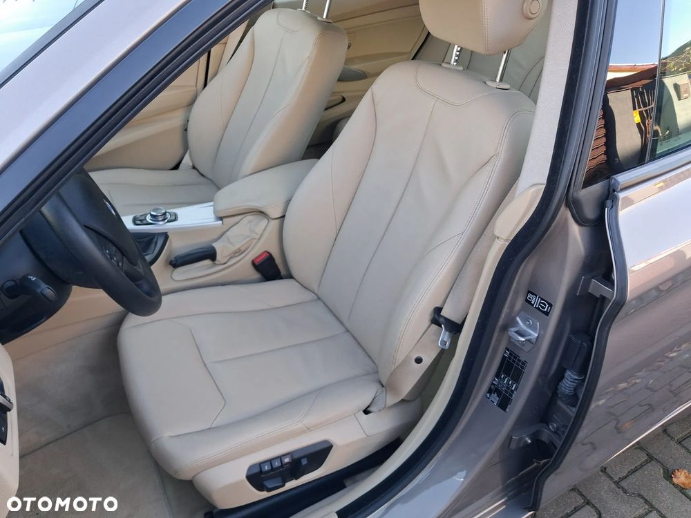 BMW 3GT 318d Luxury Line - 14